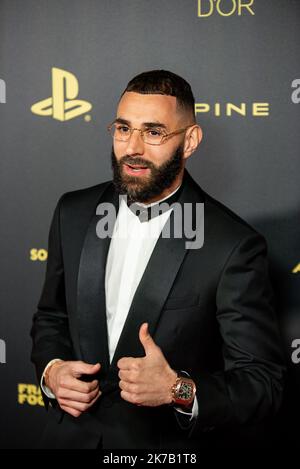Paris, France. 17th octobre 2022. Karim Benzema lors de la cérémonie du tapis rouge du ballon d'Or France football 2022 sur 17 octobre 2022 au Théâtre du Châtelet à Paris, France - photo Antoine Massinon/A2M Conseil sportif/DPPI crédit: DPPI Media/Alamy Live News Banque D'Images