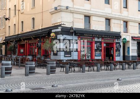 ©Yannick Neve / le Pictorium/MAXPPP - Yannick Neve / le Pictorium - 24/09/2020 - France / Bouches-du-Rhône / Marseille - bars et restaurants de Marseille avant leur fermentation le 26 septembre 2020 jusqu'à nouvel ordre. / 24/09/2020 - France / Bouches-du-Rhône / Marseille - bars et restaurants à Marseille avant de fermer sur 26 septembre 2020 jusqu'à nouvel ordre. Banque D'Images