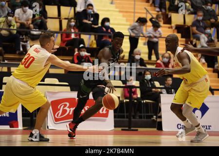 Thierry Larret / Maxppp. Panier Pro B coupe des leaders . JA Vichy Clermont vs ADA Blois. Maison des Sports, CLermon- Ferrand le 30 septembre 2020. Banque D'Images