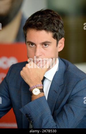 ©PHOTOPQR/OUEST FRANCE/Marc Ollivier ; Rennes ; 01/10/2020 ; Gabriel Attal sectaire d'État près du Premier ministre, porte-parole du gouvernement rencontre les lecteurs du journal Ouest-France ce jeudi 1er octobre 2020 - 2020/09/30. Gabriel Attal Secrétaire d'État au Premier ministre, porte-parole du gouvernement Banque D'Images