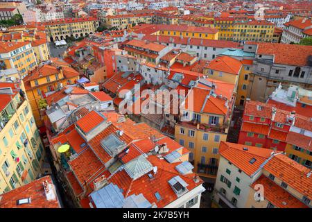 ©Sylvestre/MAXPPP - Nice France 02/10/2020 ; SYLVESTRE/MAXPPP panorama du sommet de la tour saint-françois, vieux Nice, France, oct 2nd 2020 Banque D'Images