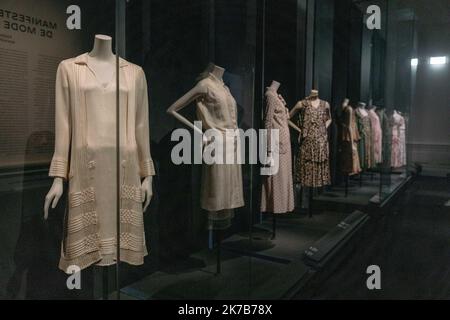 ©PHOTOPQR/LE PARISIEN/Valentin CEBRON ; Paris ; 24/09/2020 ; pour sa création et l'extension de son sous-sol, le Palais Galliera, le musée de la mode de la ville de Paris, héberge l'exposition 'manifeste de la mode' sur Chanel, la création rétrospective de la revue de la revue de la revue de la vie. - Paris, France, sept 24th 2020 - après sa rénovation et l'extension de son sous-sol, la réouverture du Palais Galliera, le musée de la mode de la ville de Paris Banque D'Images
