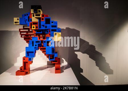 ©Michael Bunel / le Pictorium / MAXPPP - Michael Bunel / le Pictorium - 16/08/2018 - France / Ile-de-France / Paris - Superman. Exposition LEGO a paris porte de la Villette. 16 aout 2018. Paris, France. / 16/08/2018 - France / Ile-de-France (région) / Paris - Superman. Exposition LEGO à Paris porte de la Villette. 16 août 2018. Paris, France. Banque D'Images