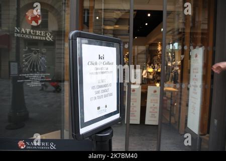 ©PHOTOPQR/LE PARISIEN/Olivier ARANDEL ; Paris ; 31/10/2020 ; Samedi 31 octobre 2020. Remise en état Économie, le Click and Collect quartier St Lazare - France, octobre 31st 2020 - Nouveau confinement contre la propagation de la pandémie Covid-19, jusqu'en décembre 1st 2020 Banque D'Images