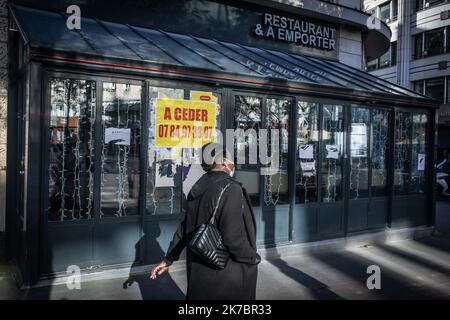 ©PHOTOPQR/LE PARISIEN/Fred Dugit ; Paris ; 04/11/2020 ; Economie Paris II, le 4 novembre 2020 illustration fermeture de magasin à cause de la crique du covid 19 photo LP / Fred Dugit fermeture du magasin en raison de la crise du covid 19 Banque D'Images