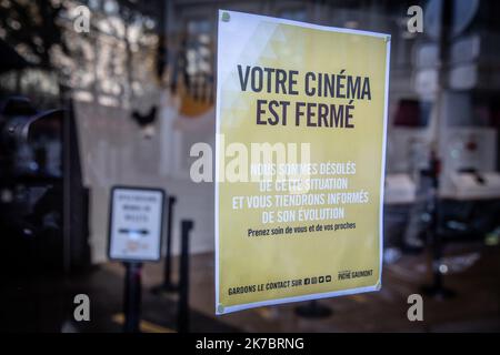 ©PHOTOPQR/LE PARISIEN/Fred Dugit ; Paris ; 04/11/2020 ; Economie Paris II, le 4 novembre 2020 illustration fermeture des cinémas photo LP / Fred Dugit - France, OCT 29th 2020 - Nouveau confinement contre la propagation de la pandémie de covid-19, jusqu'en décembre 1st 2020 Banque D'Images