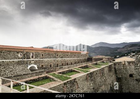 ©PHOTOPQR/l'INDÉPENDANT/Nicolas parent ; Collioure ; 08/12/2020 ; visite du Centre National Entraination Commando (CNEC), 1er régiment Choc au fort Miradou à Collioure. - 2020/12/08. COLLIOURE - visite du Centre national d'entraînement du Commando (CNEC), 1st Shock Regiment à fort Miradou. Banque D'Images