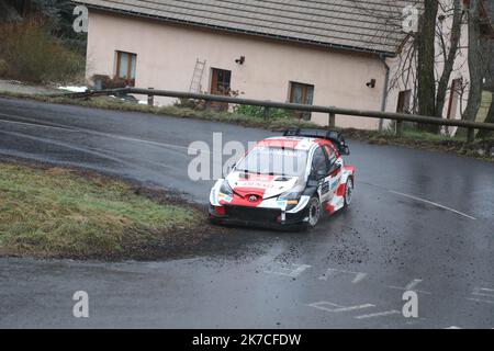 ©PHOTOPQR/LA PROVENCE/DUCLET Stéphane ; corps ; 21/01/2021 ; Rallye de Monté Carlo 2021. Spéciale Saint Didier en Devoluy - corps. Rovanpera - le rallye Monte Carlo 2021 21 janvier 2021 Banque D'Images