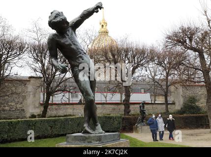 ©PHOTOPQR/LE PARISIEN/Delphine Goldsztejn ; PARIS ; 26/01/2021 ; Musée Rodin, 77 rue de Varenne, 75007 Paris Réouverture du jardin de sculptures le 26/01/2021 photo : Delphine Goldsztejn - Paris, France, jan 26th 2021 - les jardins du musée Rodin sont rouverts Banque D'Images