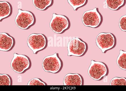 Fig. Répétition dans un style minimal. Fruits frais mûrs coupés sur fond rose Banque D'Images