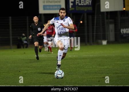 © Thierry LARRET / MAXPPP. Ligue de football 2 BKT. Clermont foot 63 contre ESTAC Troyes. Stade Gabriel Montpied, Clermont-Ferrand (63) le 2 fevrier 2021. Banque D'Images