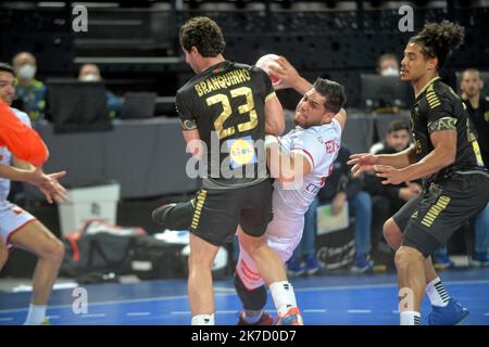 ©PHOTOPQR/LE MIDI LIBRE/MICHAEL ESDOURRUBAILH ; MONTPELLIER ; 12/03/2021 ; PHOTO PQR/MIDI LIBRE/MICHAEL ESDOURRUBAITH/ FRANCE /HERAULT MONTPELLIER ARENA TOURNOI QUALIFICATION OLYMPIQUE DE HANDBALL TQO PORTUGAL / TUNISIE Banque D'Images