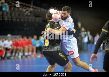 ©PHOTOPQR/LE MIDI LIBRE/MICHAEL ESDOURRUBAILH ; MONTPELLIER ; 12/03/2021 ; PHOTO PQR/MIDI LIBRE/MICHAEL ESDOURRUBAITH/ FRANCE /HERAULT MONTPELLIER ARENA TOURNOI QUALIFICATION OLYMPIQUE DE HANDBALL TQO PORTUGAL / TUNISIE Banque D'Images