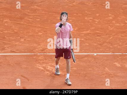 ©PHOTOPQR/NICE MATIN/Jean François Ottonello ; Monaco ; 14/04/2021 ; OTTONELLO JEAN-FRANÇOIS - mercredi 14 avril 2021, Rolex Monte-Carlo Masters à Roquebrune-Cap-Martin - deuxième tour - Andrey Rublev (Rus) Banque D'Images