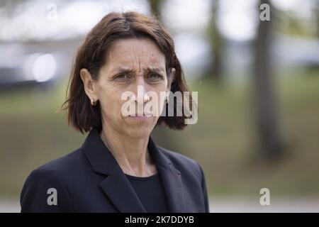 ©PHOTOPQR/LE PARISIEN/ARNAUD DUMONTIER ; Dreux ; 03/05/2021 ; Dreux (28) - Lundi 3 mai 2021. Etape de préparation aux environnements hosties par la DCI (Direction de la coopération internationale) destinée aux personnes qui ont partie comme attaché de sécurité dans les eaux des pays à risque. the stage to commenced directed by a pry d'otage. La direction de la DCI : Sophie Hatt © Arnaud Dumontier pour le parisien - Dreux, France, mai 3rd 2021. Formation pour les environnements hostiles par le DCI (Département de la coopération internationale) destinée aux personnes qui travaillent comme attaché de sécurité Banque D'Images