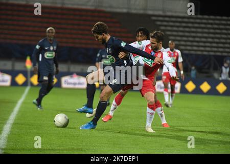 ©Mourad ALLILI/MAXPPP - le milieu de terrain français de Rumilly Vallieres Joris Cottin lors du match de demi-finale de la coupe française entre GFA Rumilly Vallieres et COMME Monaco au Parc des Sports Stadium d'Annecy; est de la France sur 13 mai; 2021. Banque D'Images