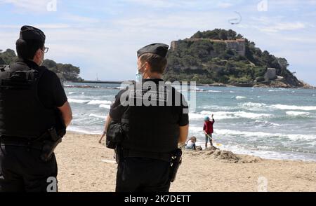 ©PHOTOPQR/NICE MATIN/Luc Boutria ; fort Bregancon 14/05/2021 Emmanuel Macron au fort de Brégançon pour le week-end de l'Ascension le président français Emmanuel Macron à la résidence officielle fort de Bregancon à Bormes-les-Mimosas, dans le sud-est de la France, sur 14 mai 2021 Banque D'Images