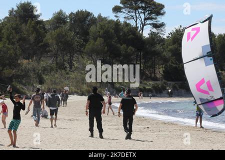 ©PHOTOPQR/NICE MATIN/Luc Boutria ; fort Bregancon 14/05/2021 Emmanuel Macron au fort de Brégançon pour le week-end de l'Ascension le président français Emmanuel Macron à la résidence officielle fort de Bregancon à Bormes-les-Mimosas, dans le sud-est de la France, sur 14 mai 2021 Banque D'Images