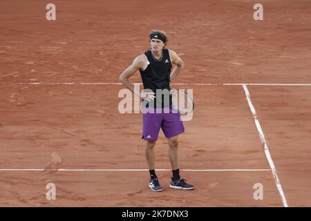 ©PHOTOPQR/LE PARISIEN/olivier corsan ; Paris ; 30/05/2021 ; Paris, France, le 30 mai 2021. Tournoi Open du Grand Chelem sur terre battue de Roland Garros 1er tour Alexander ZVEREV (GER) l'Open de France 2021 à Roland Garros sur 30 mai 2021 à Paris, France Banque D'Images