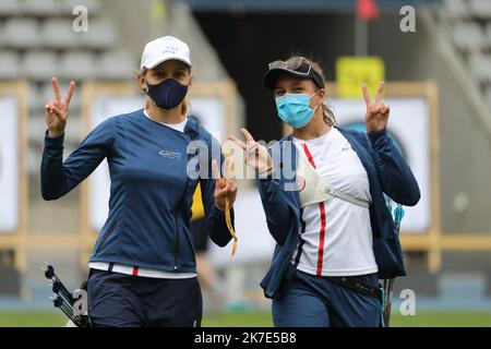 ©PHOTOPQR/LE COURRIER PICARD/HASLIN ; Chartres ; 22/06/2021 ; 22/06/21 coupe du monde de tir à l'Arc à Paris Stade Charlety Angeline COHENDET et Lisa BARBELIN photo Fred HASLIN - Paris, France, juin 22nd Championnat du monde de tir à l'arc Banque D'Images