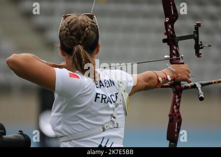 ©PHOTOPQR/LE COURRIER PICARD/HASLIN ; Chartres ; 22/06/2021 ; 22/06/21 coupe du monde de tir à l'Arc à Paris Stade Charlery Lisa BARBELIN photo Fred HASLIN - Paris, France, juin 22nd Championnat du monde de tir à l'arc Banque D'Images