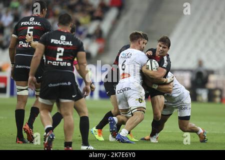 ©Sébastien Muylaert/MAXPPP - Antoine Dupont du Stade Toulousain lors de la finale du top 14 de rugby entre le Stade Toulousain et le Stade Rocelais au stade de France. Saint Denis, 25.06.2021 Rugby Top 14 final entre le Stade Toulousain et le Stade Rocelais au Stade de France. Saint-Denis, 25.06.2021 Banque D'Images