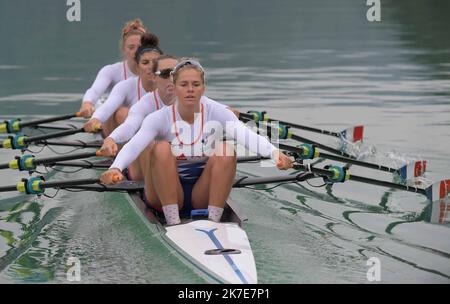 ©PHOTOPQR/LE PROGRES/Philippe TRIAS - 25/06/2021 - Equipe de France d'aviron, Bellecin, 25 juin 2021. -Entraînement des athlètes de l'équipe de France sélectionné pour les Jeux olympiques 2021 au Japon sur le lac de Vouglans. Les filles en 4 de couple, - Emma Lunatti, Marie Jacquet, Margaux Bailleul et Violaine Aernoudt. - Entraînement des athlètes de l'équipe française sélectionnés pour les Jeux Olympiques de 2021 au Japon sur le lac Vouglans. Banque D'Images