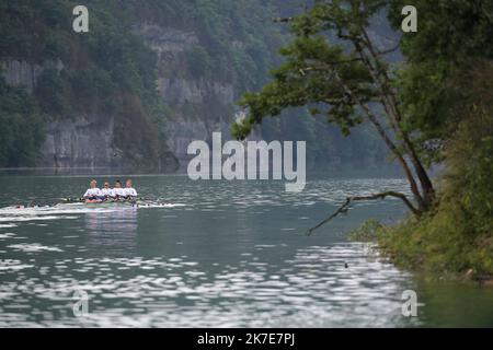 ©PHOTOPQR/LE PROGRES/Philippe TRIAS - 25/06/2021 - Equipe de France d'aviron, Bellecin, 25 juin 2021. -Entraînement des athlètes de l'équipe de France sélectionné pour les Jeux olympiques 2021 au Japon sur le lac de Vouglans. Les filles en 4 de couple, - Emma Lunatti, Marie Jacquet, Margaux Bailleul et Violaine Aernoudt. - Entraînement des athlètes de l'équipe française sélectionnés pour les Jeux Olympiques de 2021 au Japon sur le lac Vouglans. Banque D'Images