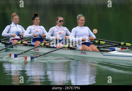 ©PHOTOPQR/LE PROGRES/Philippe TRIAS - 25/06/2021 - Equipe de France d'aviron, Bellecin, 25 juin 2021. -Entraînement des athlètes de l'équipe de France sélectionné pour les Jeux olympiques 2021 au Japon sur le lac de Vouglans. Les filles en 4 de couple, - Emma Lunatti, Marie Jacquet, Margaux Bailleul et Violaine Aernoudt. - Entraînement des athlètes de l'équipe française sélectionnés pour les Jeux Olympiques de 2021 au Japon sur le lac Vouglans. Banque D'Images