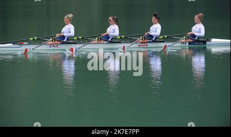 ©PHOTOPQR/LE PROGRES/Philippe TRIAS - 25/06/2021 - Equipe de France d'aviron, Bellecin, 25 juin 2021. -Entraînement des athlètes de l'équipe de France sélectionné pour les Jeux olympiques 2021 au Japon sur le lac de Vouglans. Les filles en 4 de couple, - Emma Lunatti, Marie Jacquet, Margaux Bailleul et Violaine Aernoudt. - Entraînement des athlètes de l'équipe française sélectionnés pour les Jeux Olympiques de 2021 au Japon sur le lac Vouglans. Banque D'Images