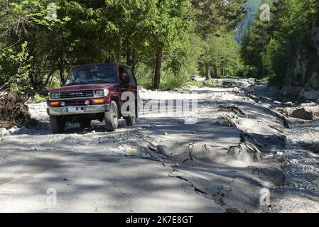 ©PHOTOPQR/NICE MATIN/Célia Maleek ; Alpes Maritimes 29/06/2021 ; Hameau de CASTERINO (vallée de la Roya) 9 mois passés à la tempète Alex ; l'accès n'est pas rétabli. Sud-est de la France, juin 29th 2021 9 mois après la tempête Alex, Caserino est encore très difficile d'accès. La vallée de Roya a été dévastée par le mauvais temps et les réparations sont loin d'être terminées Banque D'Images