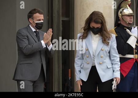 ©Julien Mattia / le Pictorium / MAXPPP - Julien Mattia / le Pictorium - 01/07/2021 - France / Ile-de-France / Paris - dans le cadre des bilaterales du Forum Generation Egalite, le Président Emmanuel Macron recevait Melinda Gates, la Presidente de la Fondation Bill et Melinda Gates, au Palais de l'Elysée, le 1er juillet 2021 / 01/07/2021 - France / Ile-de-France (région) / Paris - dans le cadre des bilaterals du Forum pour l'égalité des générations, le Président Emmanuel Macron a reçu Melinda Gates, Président de la Fondation Bill et Melinda Gates, à l'Elysée, le 1 juillet 2021 Banque D'Images