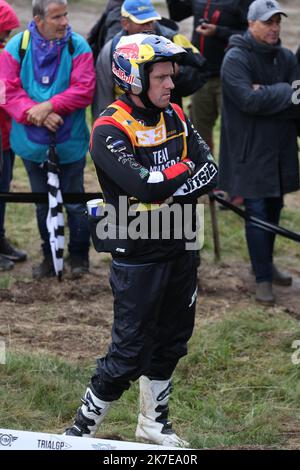 Thierry Larret / Maxppp . Sports mécaniques. Championnat du monde de Trial. 2 eme Manche en France sur le circuit de Charade, Saint Genes Champanelle (63), le 4 juillet 2021. DOUG LAMPKIN Banque D'Images