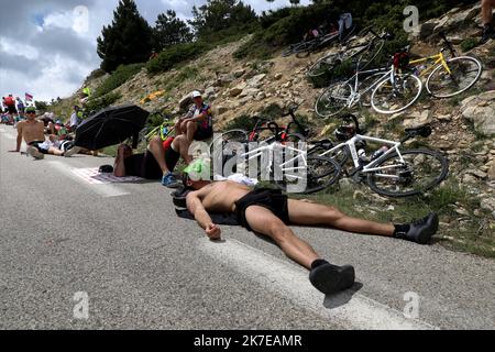 ©PHOTOPQR/LA PROVENCE/REY Jérôme ; Avignon ; 07/07/2021 ; Bedoin Mont Ventoux tour de France Etape 11 Sorgues Malaaucène illustration ambiance caravane publicitaire 11th étape de l'édition 108th de la course cycliste Tour de France, 198 km entre Sorgues et Malaucene, sur 07 juillet 2021. Banque D'Images