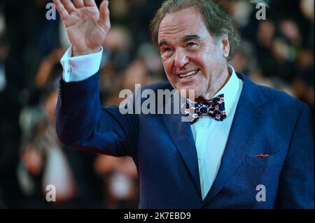 ©FRANCK CASTEL/MAXPPP - le Festival annuel du film de Cannes 74th, festival de cannes 2021. oliver Stone le Festival international du film de Cannes 74th, en France. Banque D'Images