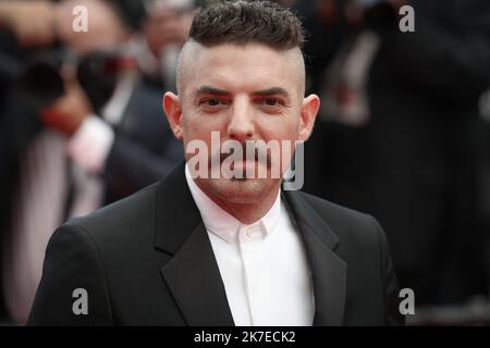 ©PHOTOPQR/LE PARISIEN/Fred Dugit ; Cannes ; 16/07/2021 ; Cuture / Cinéma Cannes (06), le 16 juillet 2021 montée des marches du film LES INTRANQUILLES (Belgique) [en préparation] ici Damien Bonnard photo LP / Fred Dugit le Festival International du film de Cannes 74th, en France. Banque D'Images