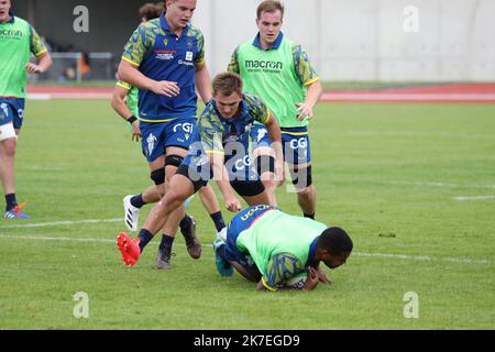 Thierry Larret / Maxppp . Polo de rugby 14. Formation de l'ASM Clermont Auvergne au Phillipe Marcombes, Clermont-Ferrand (63). Banque D'Images