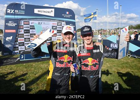 ©PHOTOPQR/OUEST FRANCE/Marc OLLIVIER ; Lohéac ; 05/09/2021 ; les frères Kevin et Timmy Hansen (SWE) remportent le jour du jour du monde de la FIA World RX 2021 à Lohéac (35) en Bretagne (France). - Championnat du monde de la FIA 2021 à Lohéac (35) en Bretagne. Banque D'Images