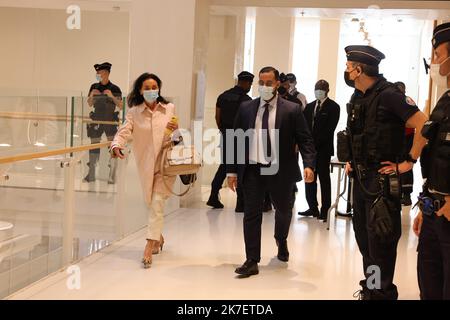 ©PHOTOPQR/LE PARISIEN/Olivier Lejeune ; Paris ; 13/09/2021 ; AFFAIRE(S) BENALLA - le processus de l'ancien collaborateur du chef de l'État s'ouvre ce lundi à Paris, après les violences du 1er mai 2018 place de la Contrescarpe à Paris. Il comparaîtra en compagnie de trois autres hommes, dont Vincent Crase, ex-employé d'en Marche au Palais de Justice . Alexandre Benalla procès d'Alexandre Benalla, ancien garde du corps du Président français, à Paris sur 13 septembre 2021, pour agression présumée lors d'une manifestation du jour 2018 de mai. Banque D'Images