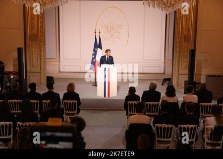 ©PHOTOPQR/LE PARISIEN/ARNAUD JOURNOIS ; PARIS ; 13/09/2021 ; CÉRÉMONIE AU PALAIS DE L'ELYSEE PRESIDEE PAR LE PRÉSIDENT DE LA RÉPUBLIQUE FRANCAISE EMMANUEL MACRON EN L'HONNEUR DES 187 MEDIALES OLYMPIQUES ET PARABLYMPIQUES DE TOKYO 2021 / PHOTO POOL - PARIS, FRANCE, SEPT 13TH 2021. Fête pour les champions olympiques et paralympiques français à l'Elysée Palace Banque D'Images