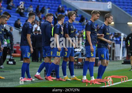 ©Mourad ALLILI/MAXPPP - les joueurs Brondby IF pendant l'UEFA Europa Ligue un match de football entre l'Olympique Lyonnais et Brondby IF au stade du Groupama à Decines-Charpieu près de Lyon, dans le centre-est de la France sur 30 septembre 2021. Banque D'Images
