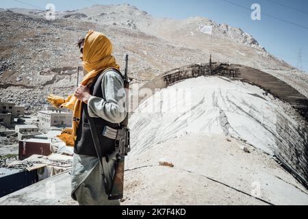 ©Adrien Vautier / le Pictorium/MAXPPP - un taliban garde le tunnel de Salang dans le nord de l'Afghanistan. Banque D'Images