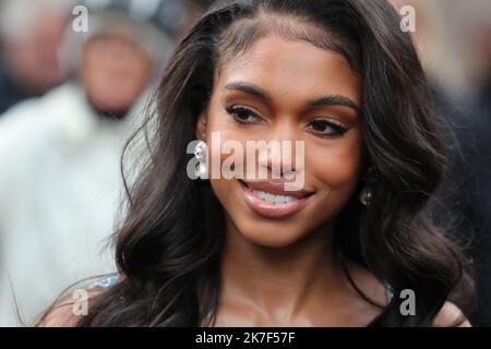 ©Pierre Teyssot/MAXPPP ; invités de MiuMiu à la semaine de la mode de Paris 2021 SS 2022 sous la pandémie Covid-19. Paris, France sur 5 octobre 2021. Lori Harvey. Â© Pierre Teyssot / Maxppp Banque D'Images