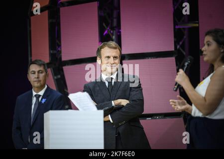 @ Pool/ ELIOT BLONDT/Maxppp, France, Paris, 2021/10/08 le président français Emmanuel Macron prononce un discours lors de la conférence technologique annuelle 'Inno Generation' organisée par la banque d'investissement française Bpifrance à Paris, sur 7 octobre 2021. Banque D'Images