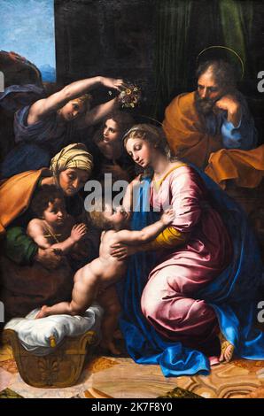 ©Active Museu/MAXPPP - ActiveMuseum 0002223.jpg / Sainte famille avec sainte Elisabeth, le petit saint Jean, dite la Grande Sainte famille 1518 - / Raphaël / peinture Active Museum / le Pictorium Catholique (adj et noun) ,religion catholique ,Catholicisme ,Christian , religion chrétienne ,Christianisme (religion) ,peinture figurative ,Sainte famille ,Jésus Christ Mary (Mère de Jésus) ,religion ,religieux ,Saint ,Saint Elisabeth ,Saint Jean ,vertical ,Vierge à l'enfant ,Jésus (nourrisson) ,16th siècle ,Raphaël ,peinture , Banque D'Images