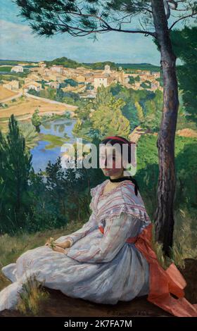 ©Active Museu/MAXPPP - ActiveMuseum 0003002.jpg / vue du village 1868 - / Frederic Bazille / peinture Active Museum / le Pictorium 1 personnes, ceinture, ciel bleu, Brunette, commune française, paysage vert, cheveux attachés en hauteur, maison, lac, longue robe, panoramique (), profil, Rouge, rivière, rivière (petit), s'asseoir (verbe), été, été, été, climat ,Arbre ,végétation ,verticale ,vue ,Village ,avec les mains pliées ,Jeune fille ,Jeune femme ,Aquitaine ,Europe ,France ,Gironde ,Médoc (région) ,Europe de l'Ouest ,Castelnau ,19th siècle ,Frédéric Bazille ,peinture , Banque D'Images