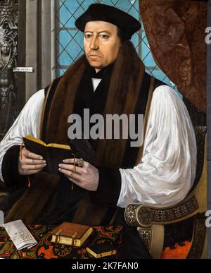 ©Active Museu/MAXPPP - ActiveMuseum 0003626.jpg / Thomas Cranmer Huile sur bois 1545 - / Gerlach Flicke / Musée actif de la peinture / Le Pictorium 1 personnes, Antique Book (ancien livre) ,Archevêque ,Armchair ,Bible ,Blanche ,Livre ,chaise ,Eglise ,Table basse ,Craftsman ,Rideau ,Anglais ,face on ,fourrure ,scène intérieure () ,héritage ,Homme ,Homme de foi ,Martyr ,Livre ouvert ,papier ,modèle ,Lire (à) ,lecture ,réforme ,religion , scène religieuse , thème religieux ,anneau , Écharpe , feuille De papier, chemise, assis (à être), Table, Tablecloth dans le tissu, vertical, Word, Thomas Cranmer, 16th siècle, Gerlach Flicke, douleur Banque D'Images