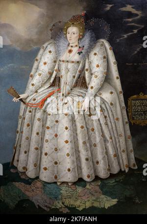 ©Active Museu/MAXPPP - ActiveMuseum 0003637.jpg / la Reine Elisabeth I, 1592, connu comme le Portrait de Ditchley - Marcus Gheeraerts le jeune Huile sur toile 1592 - / Marcus Gheeraerts le jeune / Musée actif de la peinture / le Pictorium 1 personnes, Blanche, Carpet, Catholique (adj et noun) ,Religion catholique ,costume de cérémonie ,nuage ,décor ,Robe ,dynastie ,époque élisabéthaine ,tissu brodé ,gant ,Or (couleur) ,Or (métal précieux) ,Gouverneur ,ventilateur de main ,coiffeur ,Maison de Tudor ,scène intérieure () ,dentelle ,long collier ,luxueux ,carte collier ,tenue ,modèle ,Pearl ,Portrait ,Preci Banque D'Images