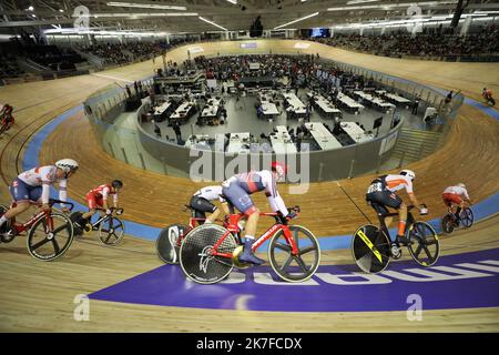 ©PHOTOPQR/LE COURRIER PICARD/HASLIN ; Roubaix ; 21/10/2021 ; 21/10/21 Championnats du monde cycliste sur piste vélodrome Jean Stablinski de Roubaix finale du Scratch hommes photo Fred HASLIN - CHAMPIONNAT DU MONDE DE CYCLISME SUR PISTE ROUBAIX Banque D'Images