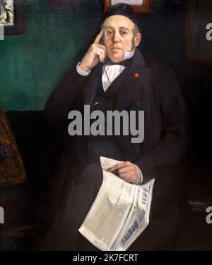 ©Active Museu/MAXPPP - ActiveMuseum 0006226.jpg / Portrait du docteur Blanche, père de l'artsite / Jacques-Emile Blanche / peinture Active Museum / le Pictorium costume noir, gros plan, aspect direct, fond vert, mains sur la tête, intérieur (maison), Homme de 40 à 60 ans, journal, peinture, assis (à être) ,Vertical ,19th siècle ,Jacques-Emile Blanche , Banque D'Images